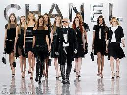 Administrative Assistant Jobs in fashion for secretaries with fashion experience seeking jobs as executive secretaries